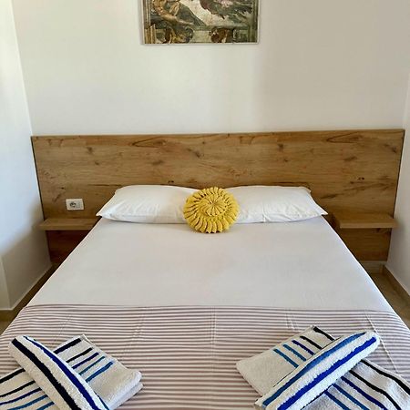 Villa Mihal Apartments Ksamil Ngoại thất bức ảnh