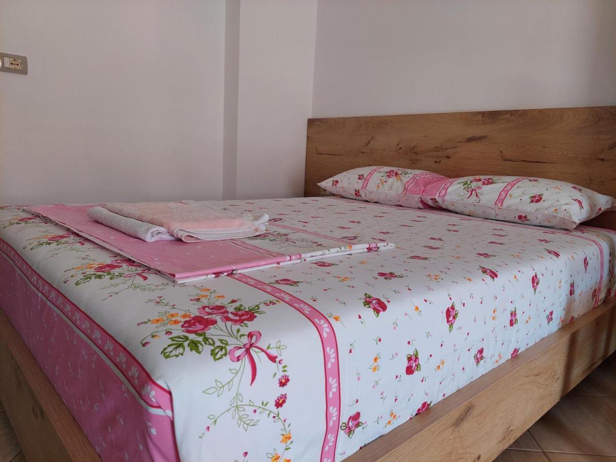 Villa Mihal Apartments Ksamil Ngoại thất bức ảnh