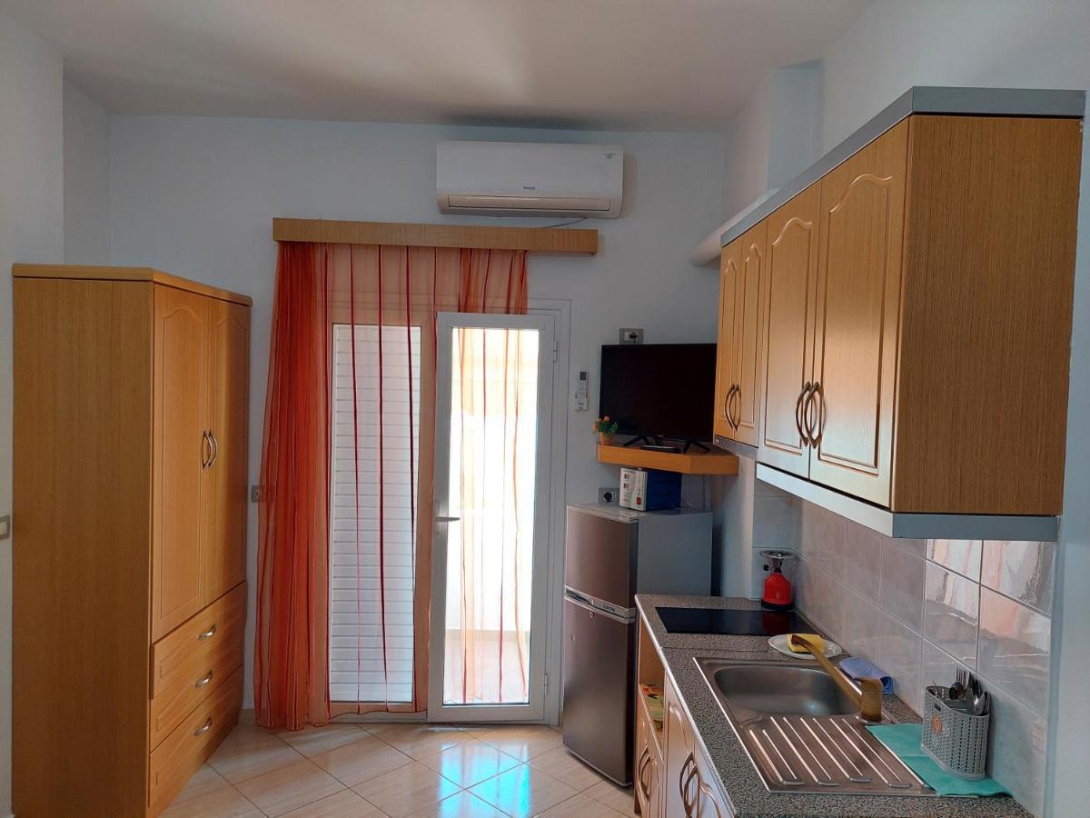 Villa Mihal Apartments Ksamil Ngoại thất bức ảnh
