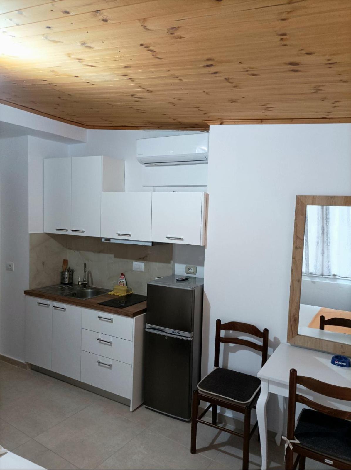 Villa Mihal Apartments Ksamil Ngoại thất bức ảnh