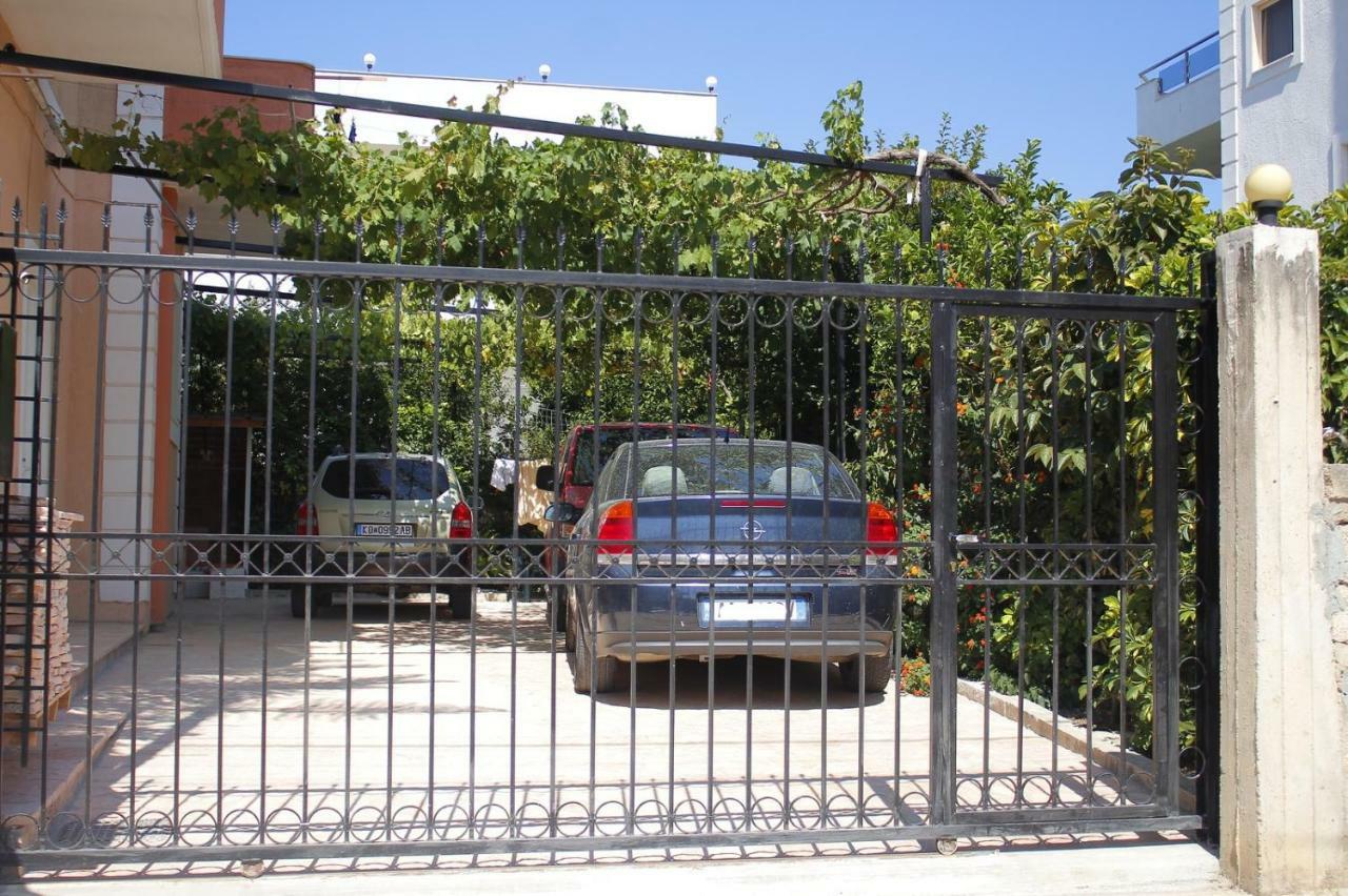Villa Mihal Apartments Ksamil Ngoại thất bức ảnh